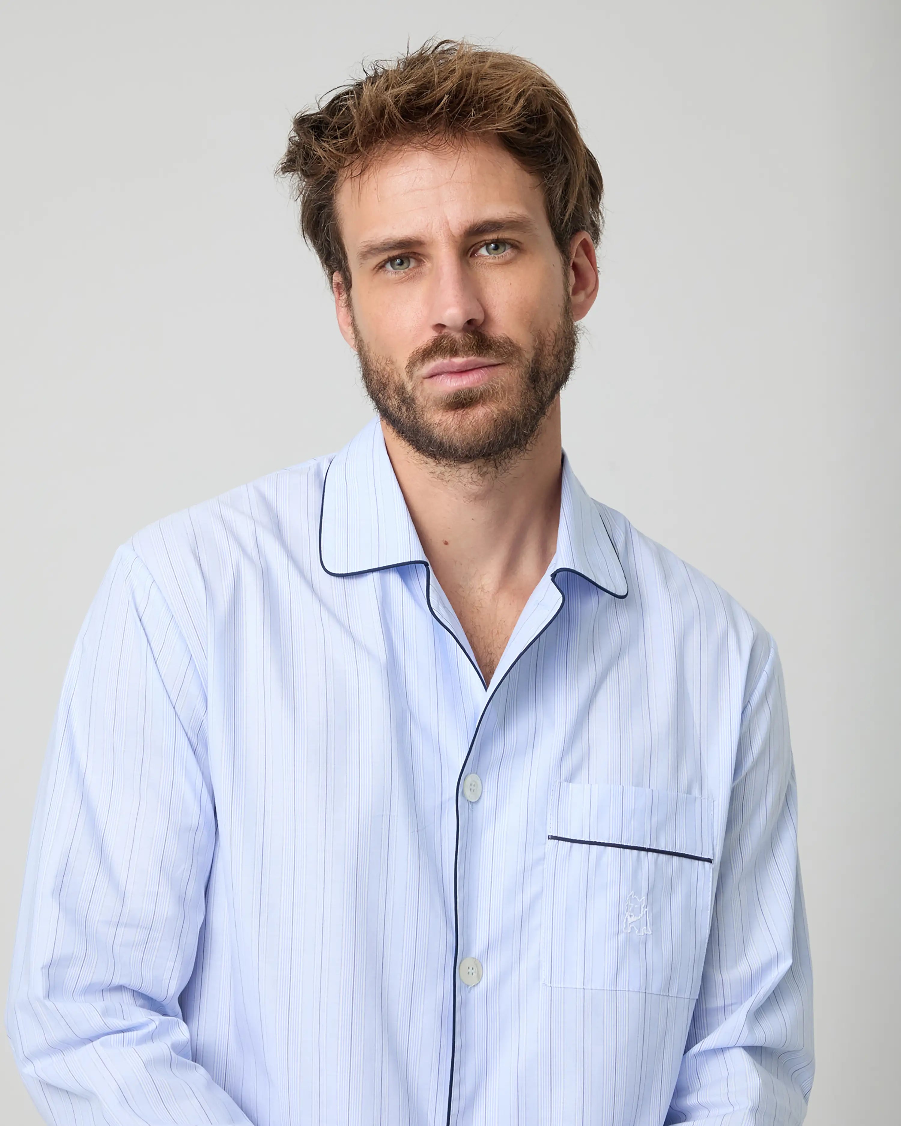 Pijama largo de hombre Kiff Kiff de tela con rayas blancas marino