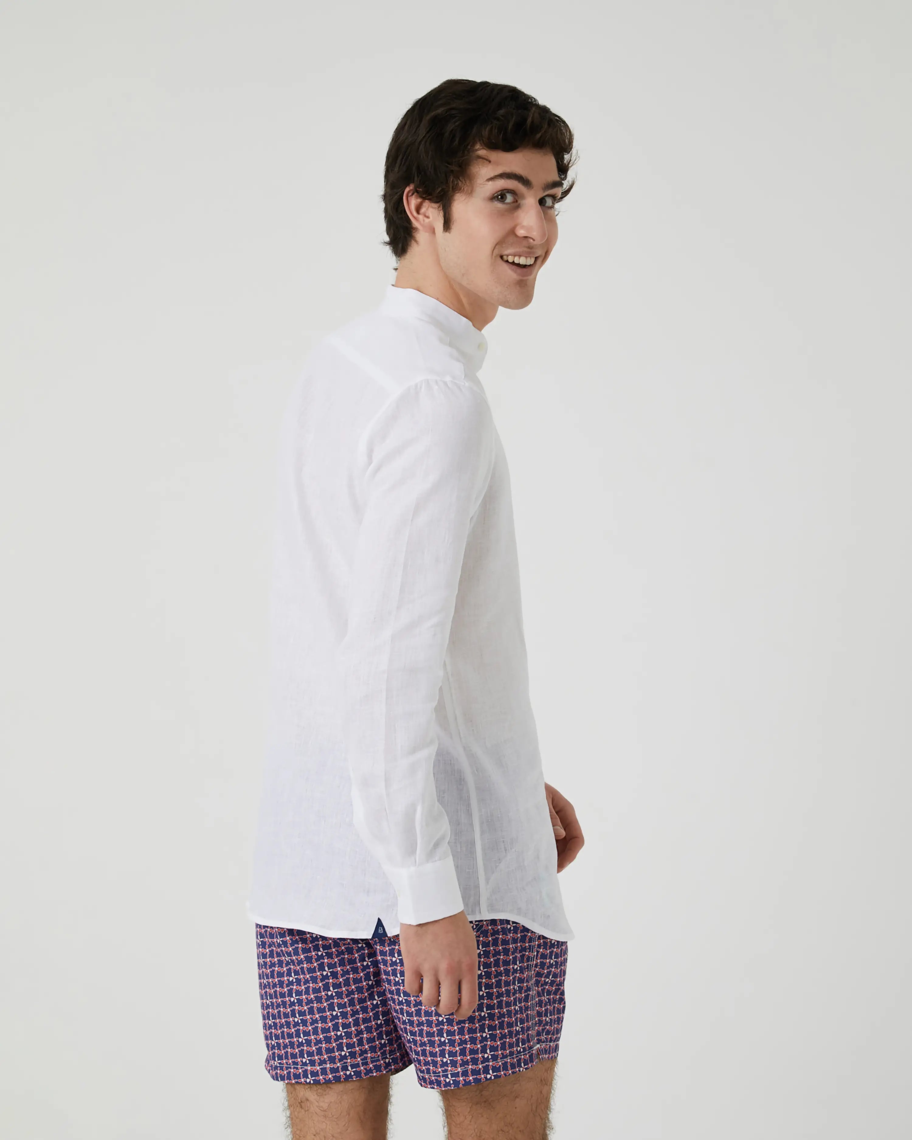 Camisa de Hombre con Cuello Mao en Mezcla de Lino y Algodón