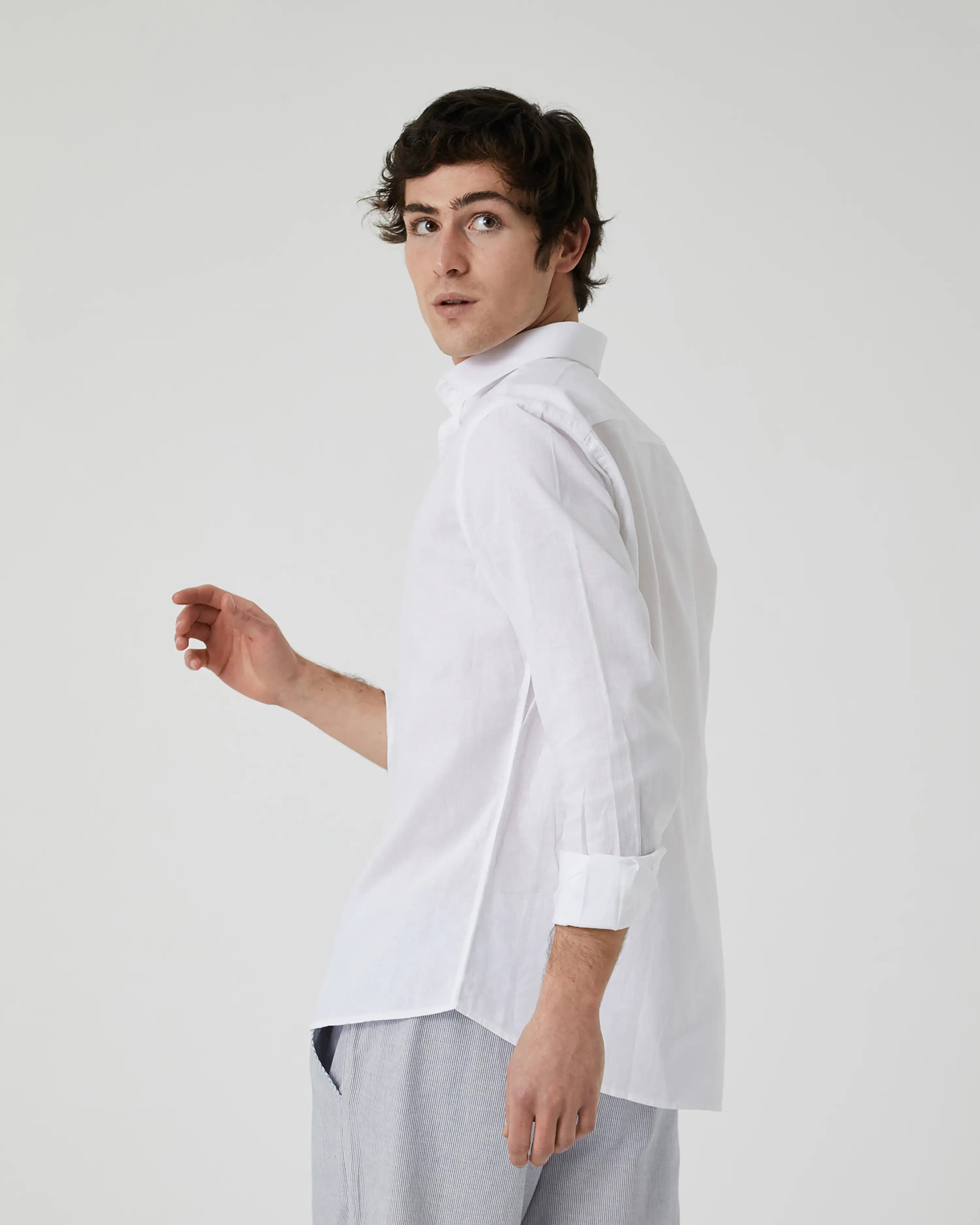Camisa Casual de Hombre en Lino y Algodón