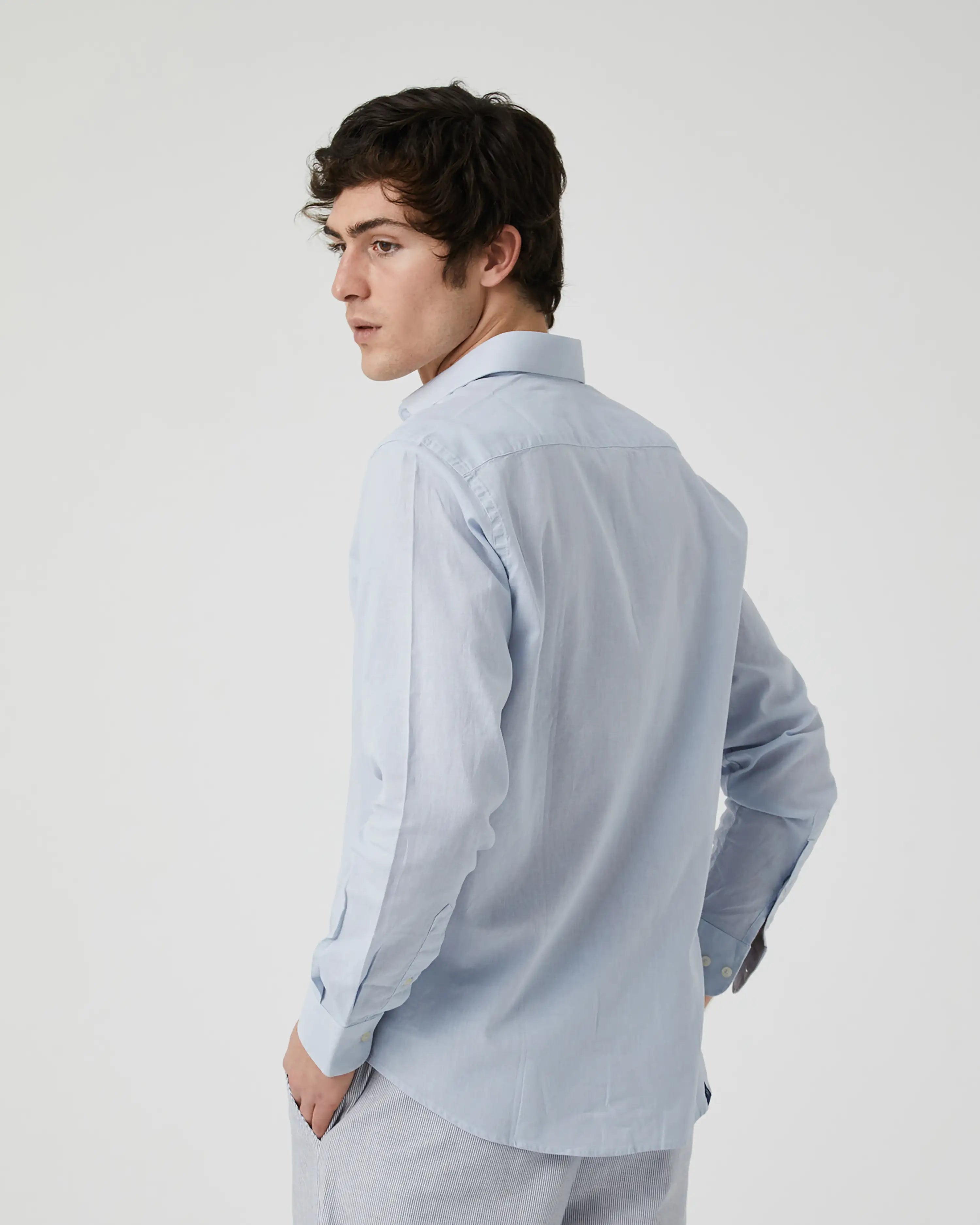 Camisa Casual de Hombre en Lino y Algodón