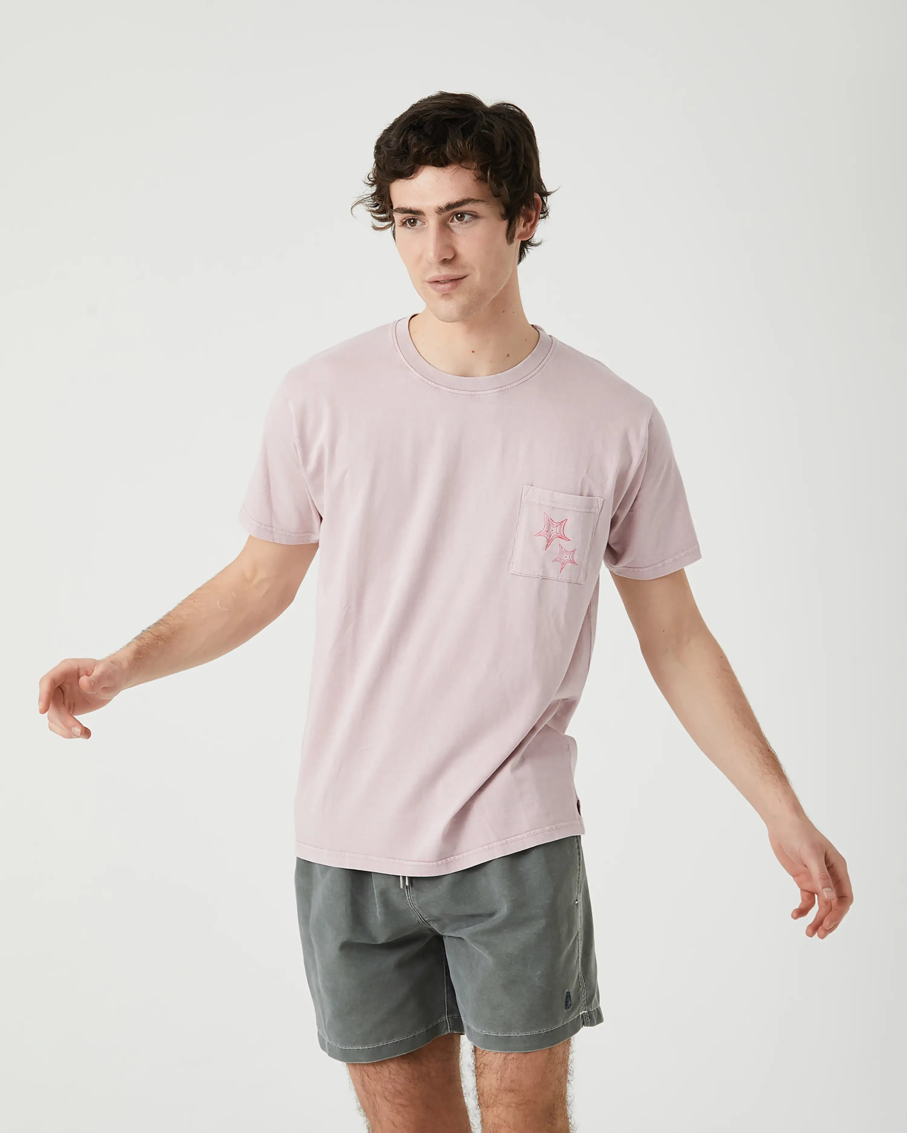 Camiseta de hombre rosa efecto lavado Estrella