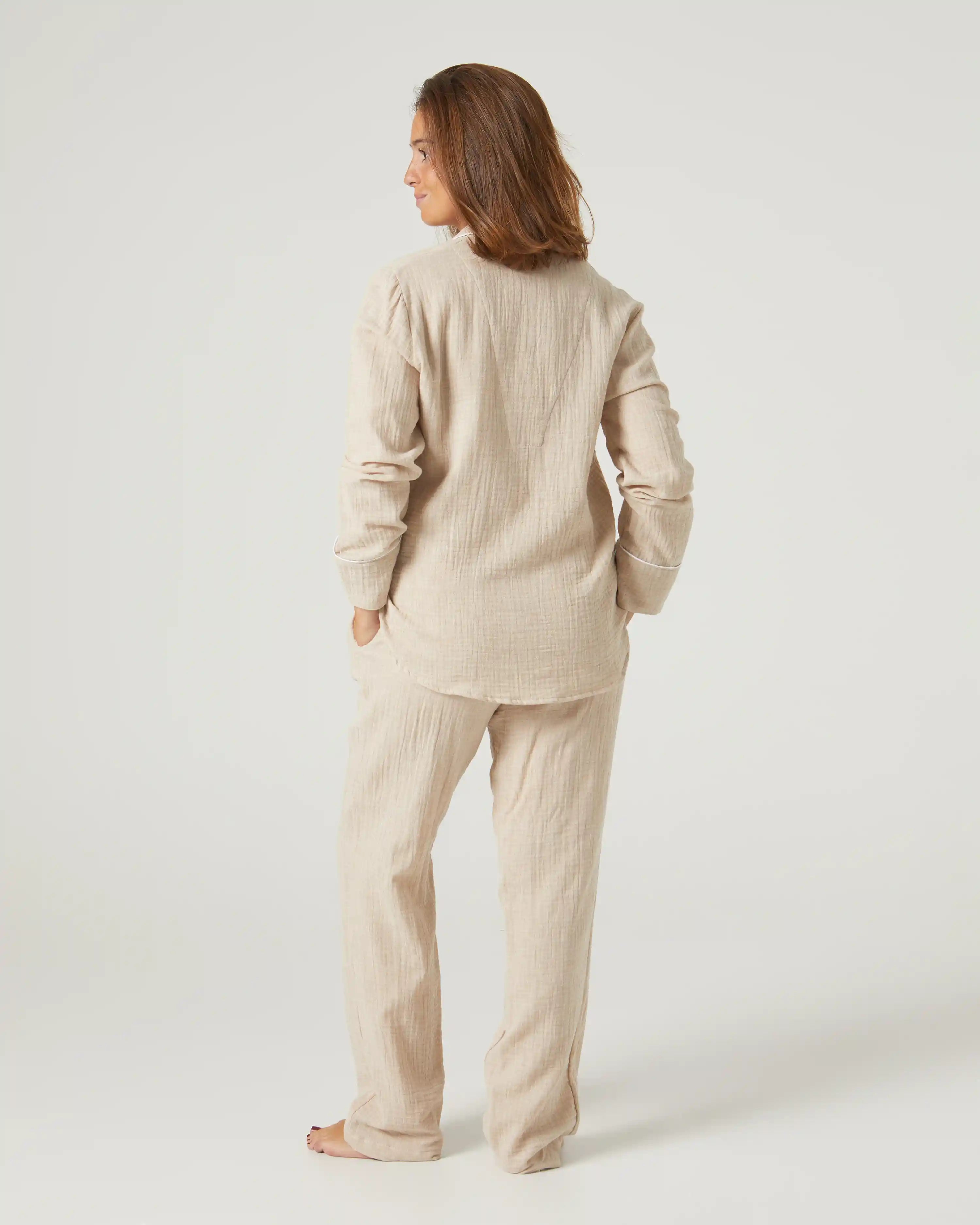 Pijama de mujer largo algodón beige