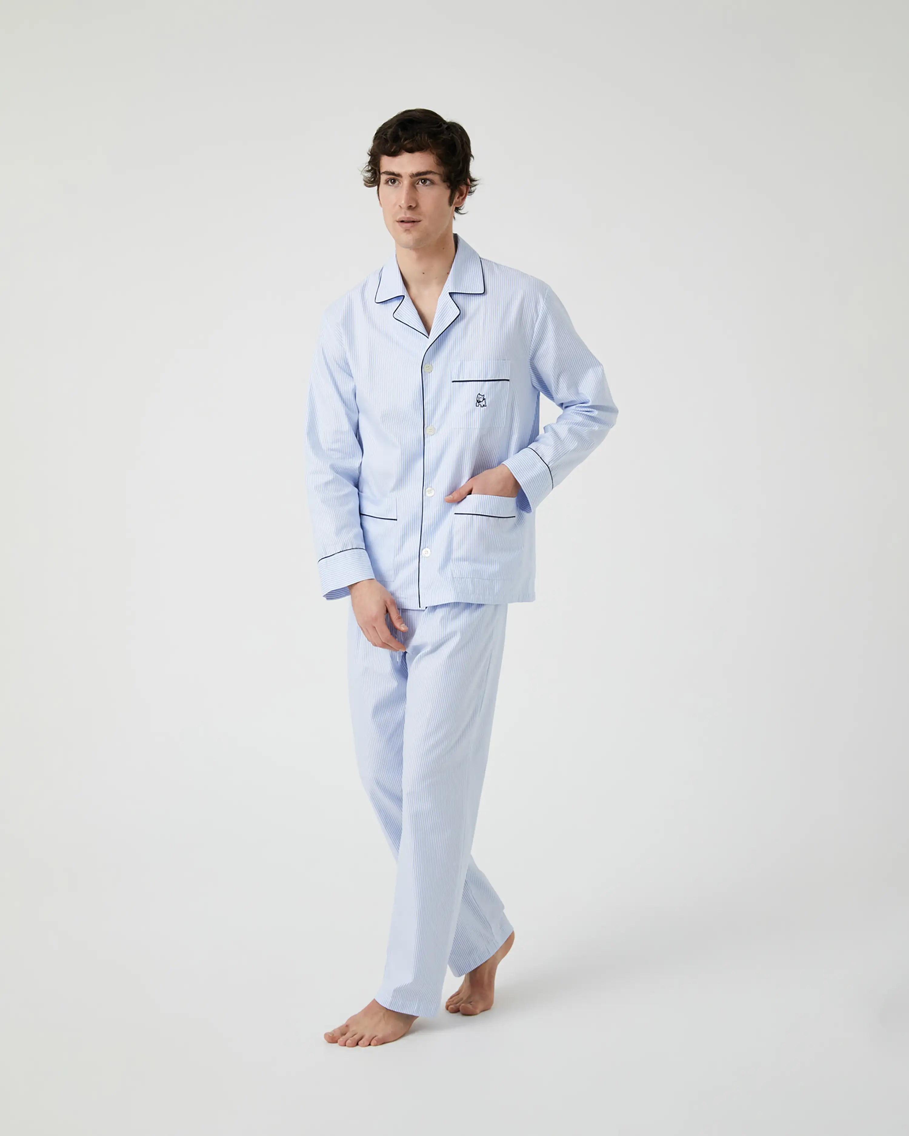 Pijama largo de hombre en tela oxford de rayas azul claro