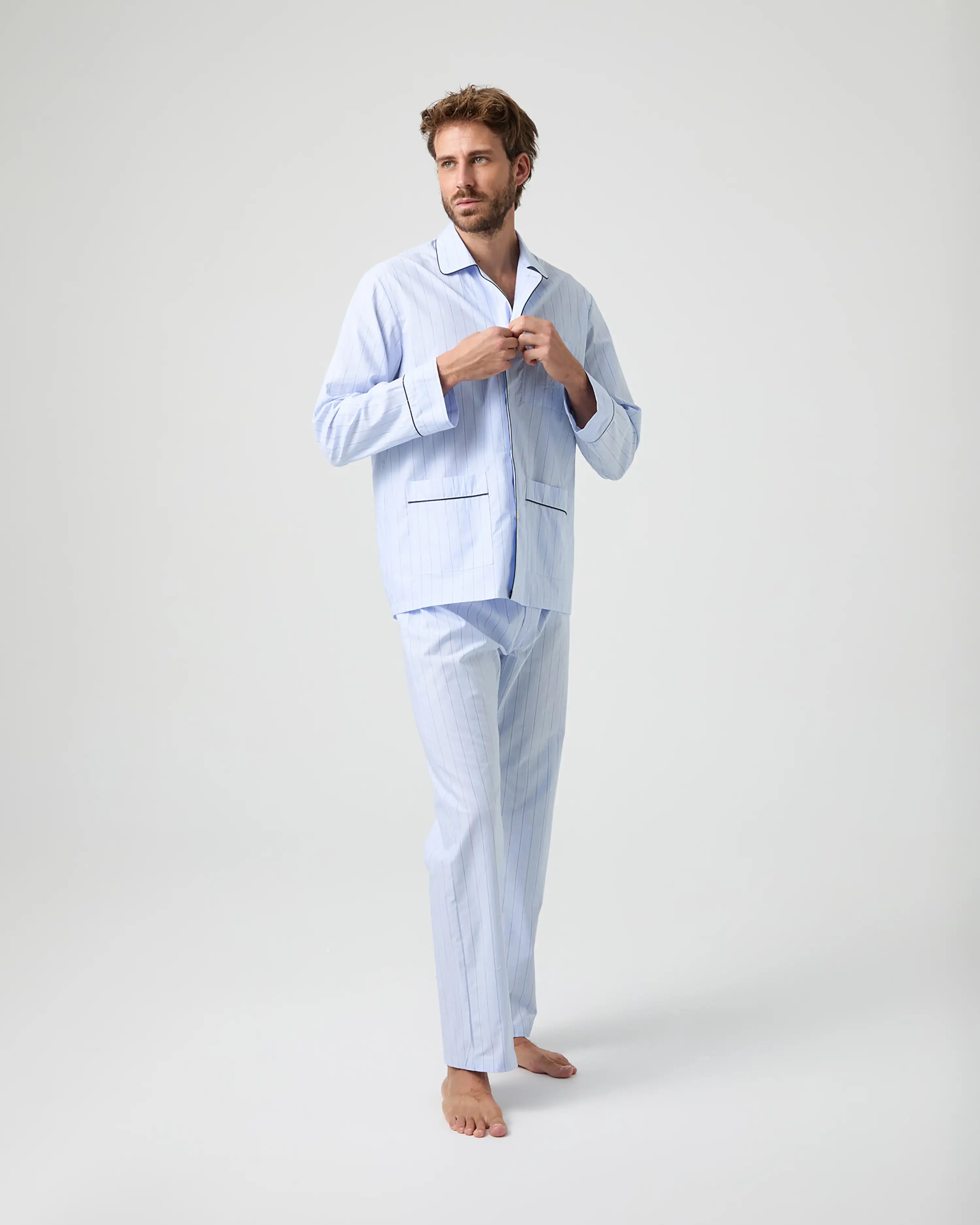 Pijama largo de hombre Kiff Kiff de tela con rayas blancas marino