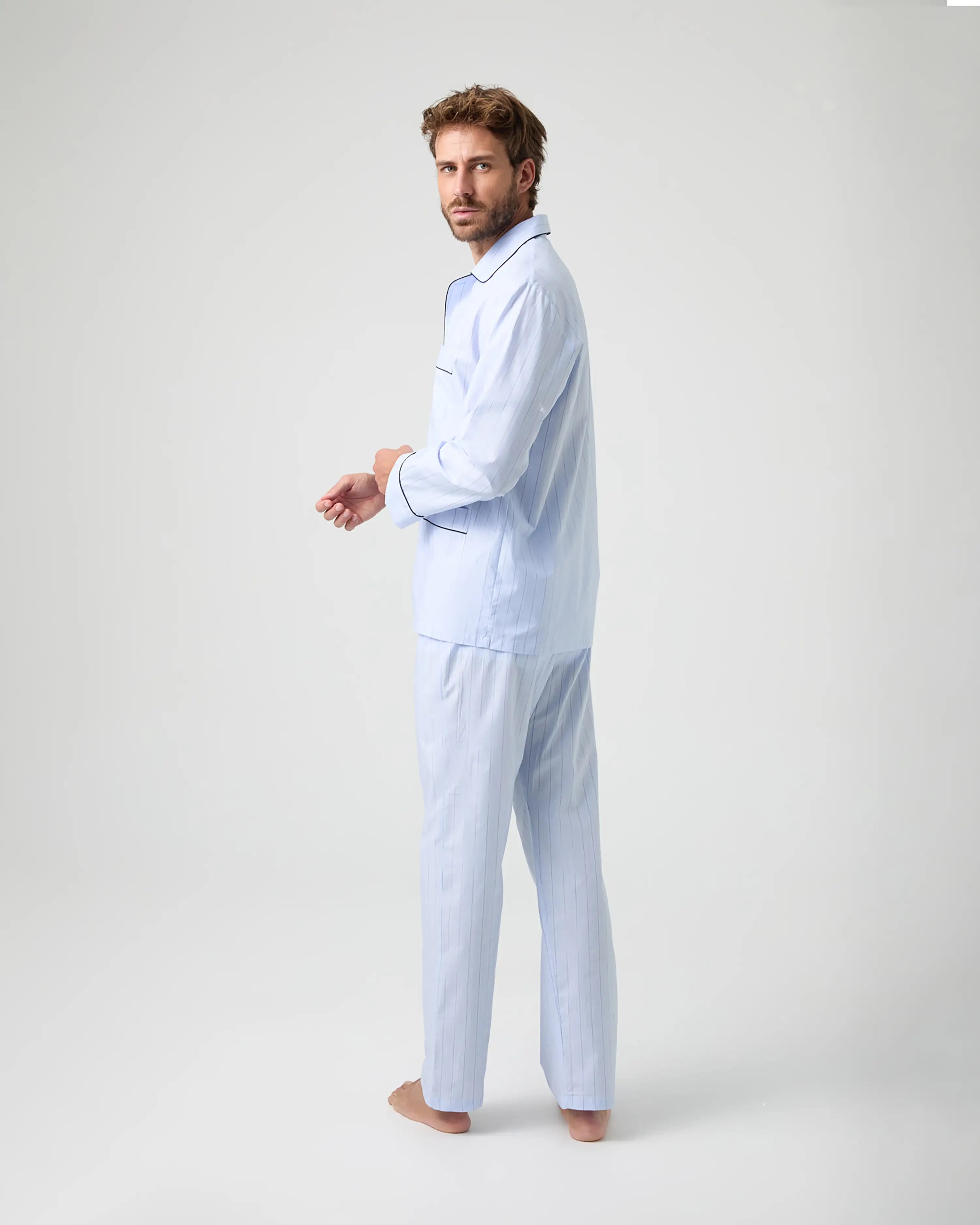 Pijama largo de hombre Kiff Kiff de tela con rayas blancas marino