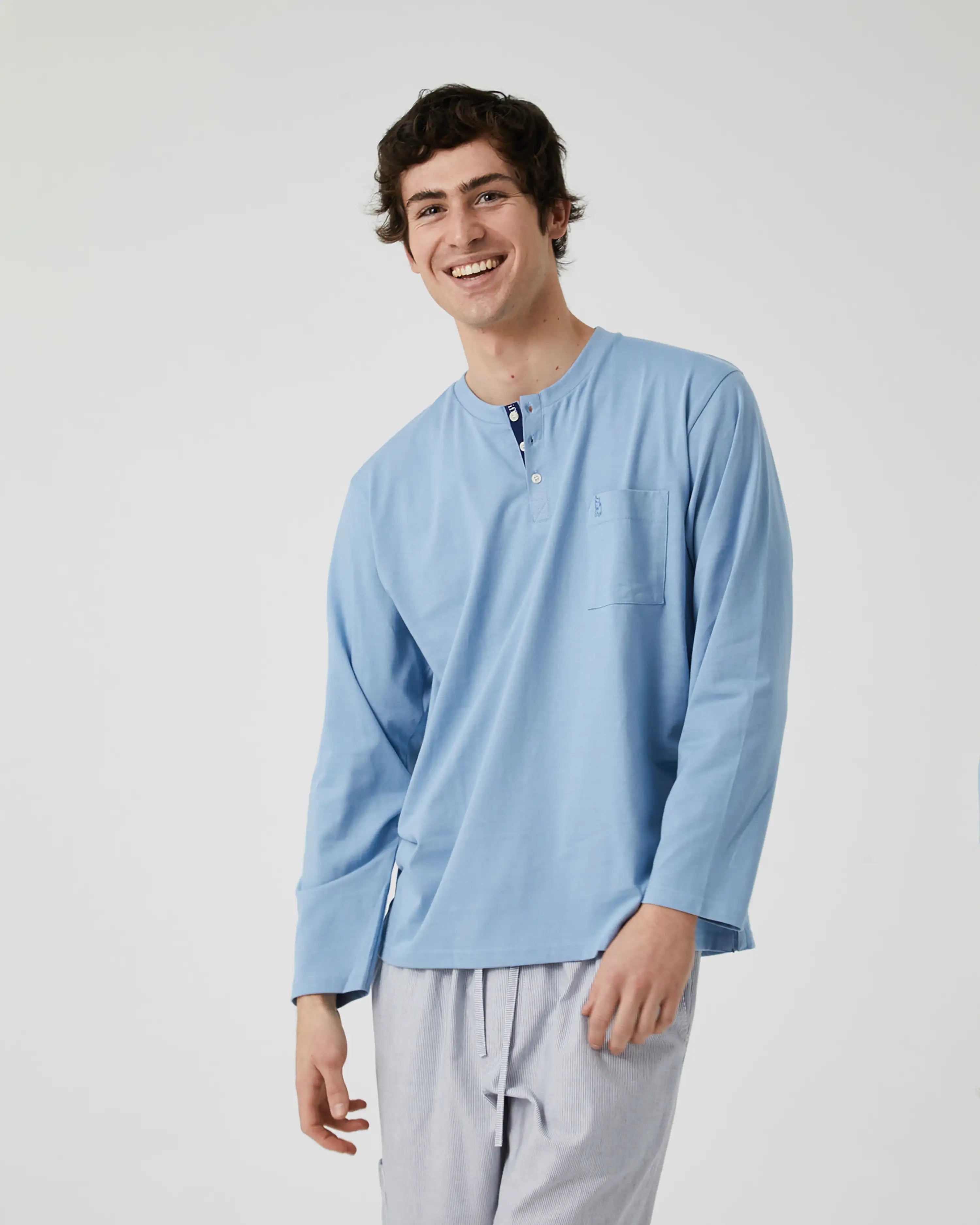 Camiseta de pijama de hombre manga larga azul claro