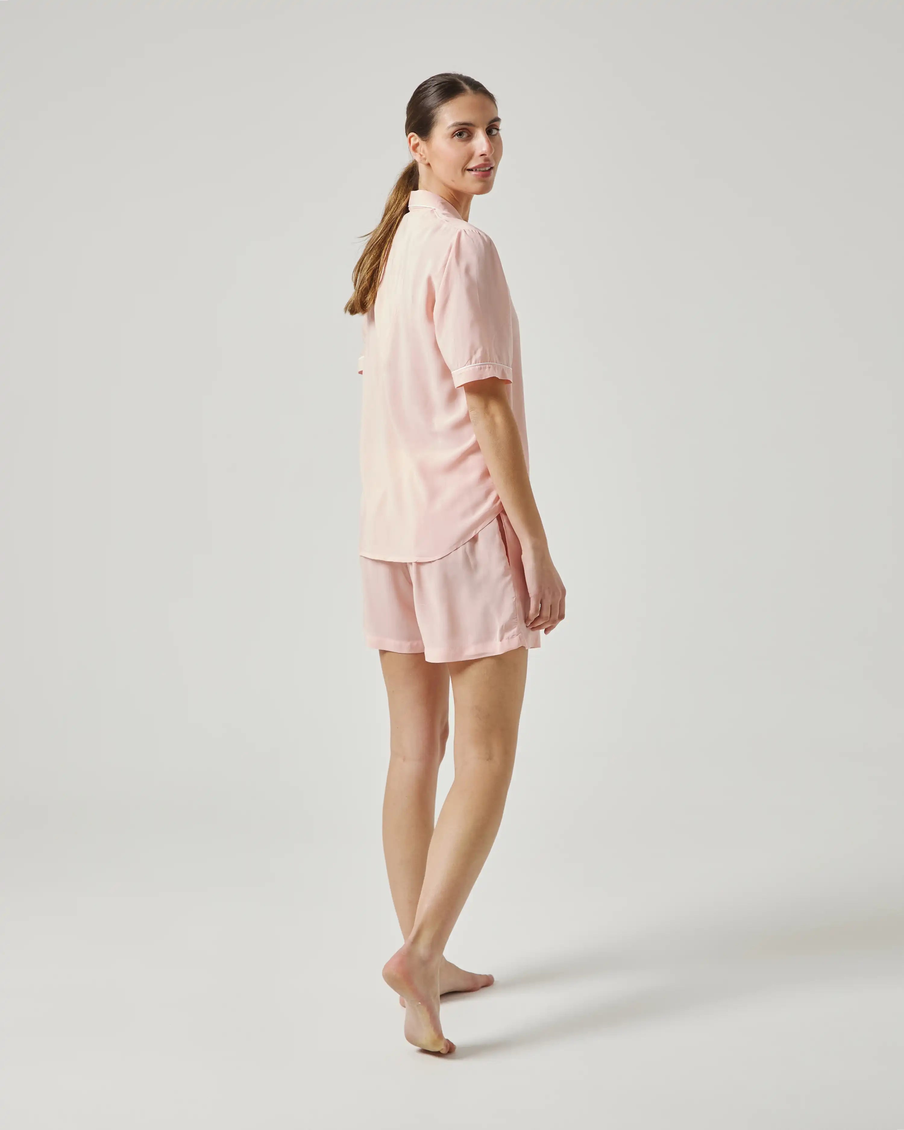 Pijama de mujer corto liso rosa