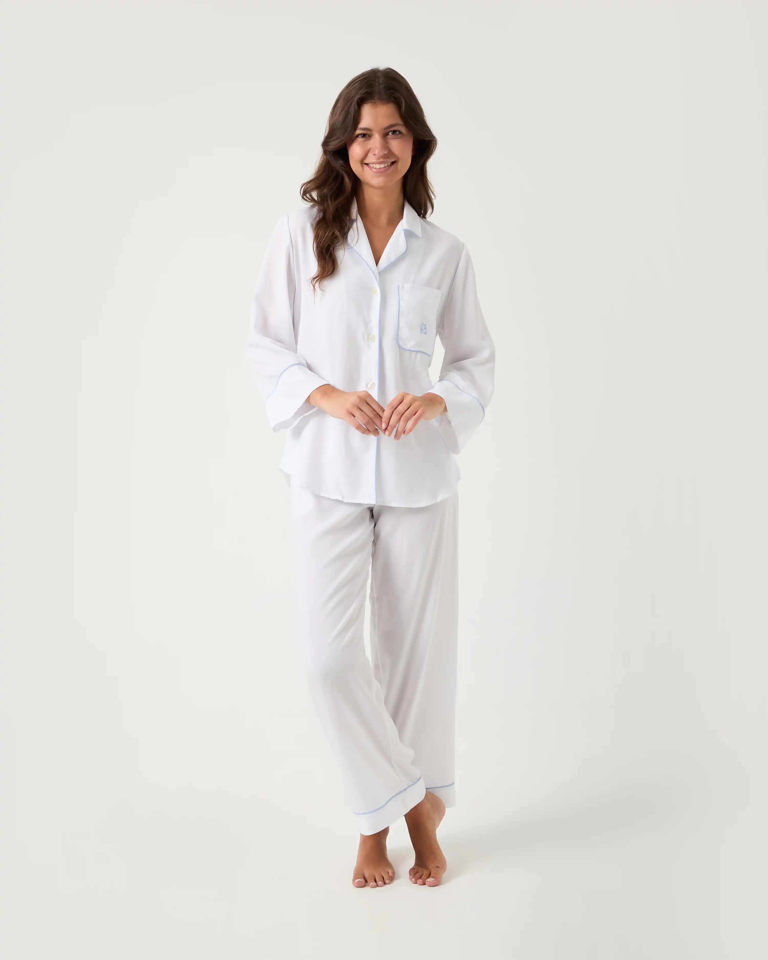 Pijama de mujer largo liso blanco